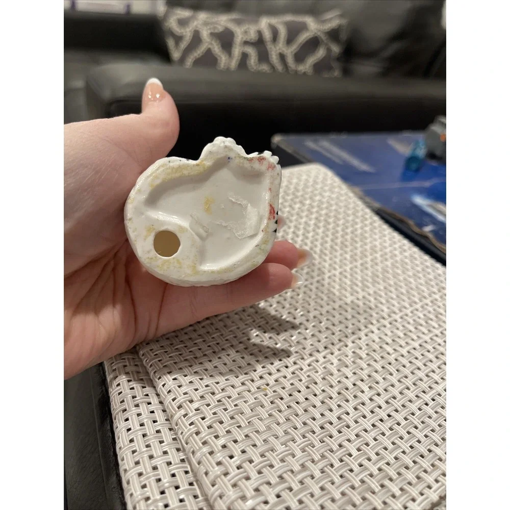 Porcelain cat 3 1/2 Inches Tall